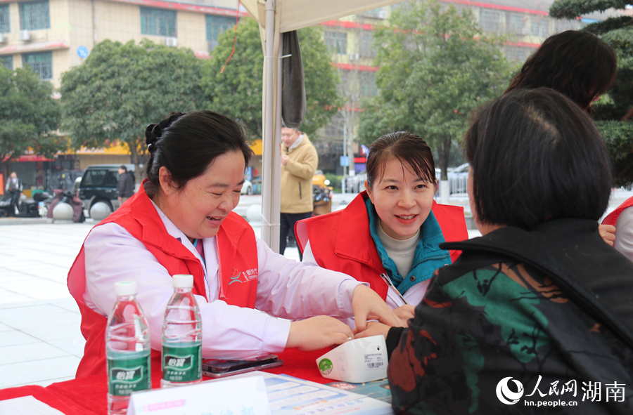 �׷�־Ը�߿�չ������������� ������